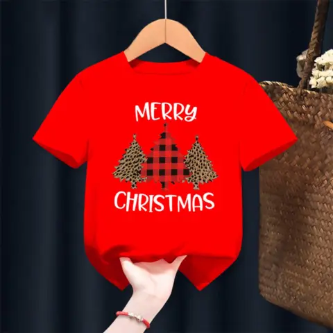 Фото Футболка Merry Christmas три елочки