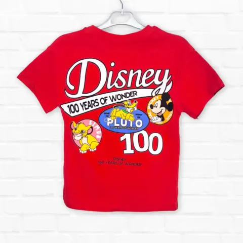 Фото Комплект 2ка ZARA Disney Mickey Mouse & Friends футболка + шорты Красный