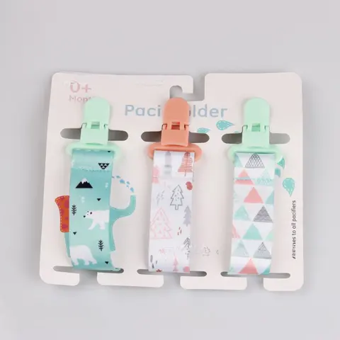 Фото Комплект держателей на прищепке Paci Holder Треугольник, Медведь, Горы 3 шт